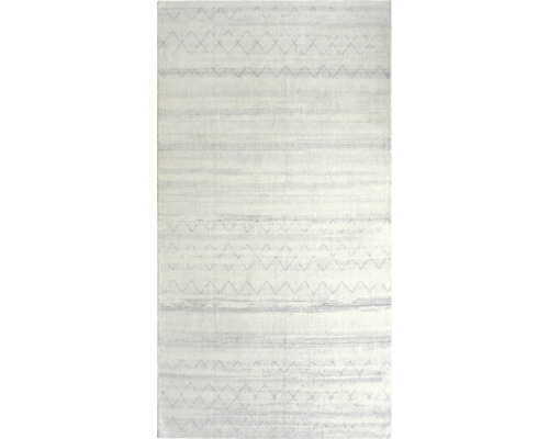 Koberec s grafickým vzorom