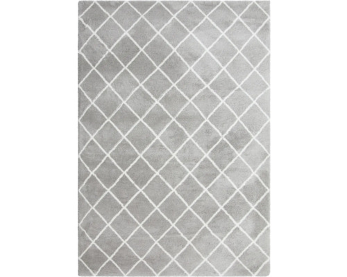 Koberec s kosoštvorcovým vzorom