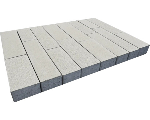 Niekoľko pórobetónových tvárnic pre stavbu domu