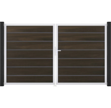 Dvojkrídlová brána s vzhľadom dreva a bielym rámom