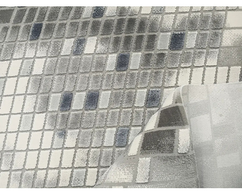 Koberec s geometrickým vzorom štvorcov