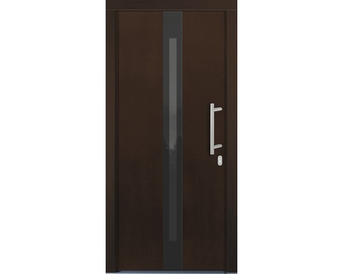 Hnedé vchodové dvere so sklenenou vložkou a madlom