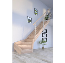 Drevené schodisko s nerezovým zábradlím vo svetlej miestnosti