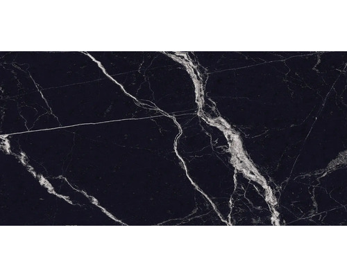 Čierna dlaždica s mramorovaním