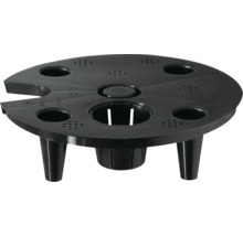 Plastový stojan na kvety s niekoľkými otvormi do záhrady