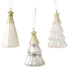 Tri vianočné ozdoby v tvare vianočných stromčekov s hviezdami