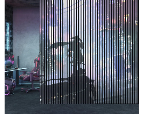 Izba s hernou stoličkou a lamelovým závesom