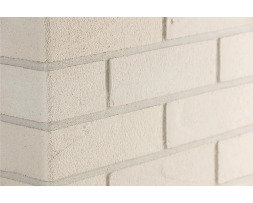 Elabrick obkladový kameň roh Rhodos 24 x 7,1 cm Detailný záber steny z tehál s maltou