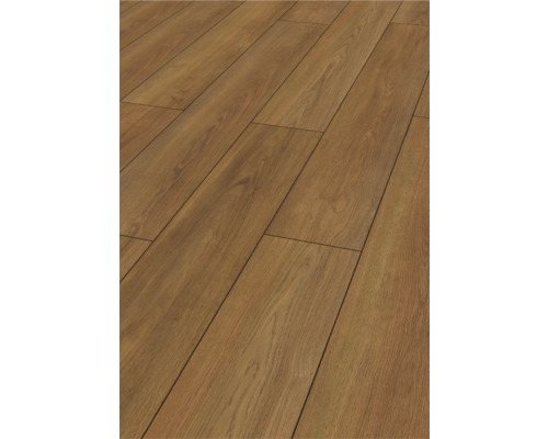 Položená laminátová podlaha s dreveným vzhľadom
