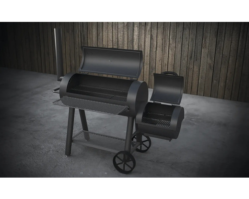 Grilovací vozík s kolieskami a odkladacou plochou