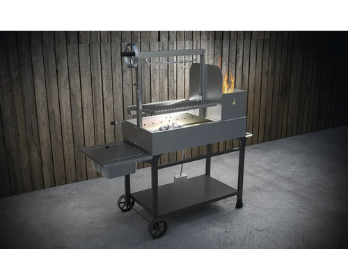 Grilovací vozík s grilovacou plochou a úložným priestorom