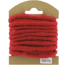 Cievka červenej plstenej šnúry na tvorenie