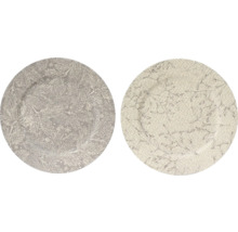 Dve okrúhle prestierania s rôznymi vzormi