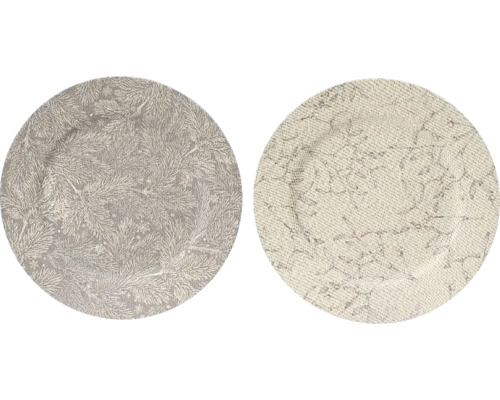 Dve okrúhle prestierania s rôznymi vzormi