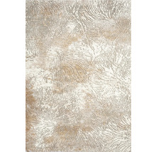 Koberec s abstraktným vzorom