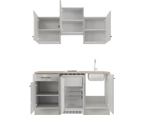 Kuchynská linka so závesnými skrinkami, drezom a chladničkou