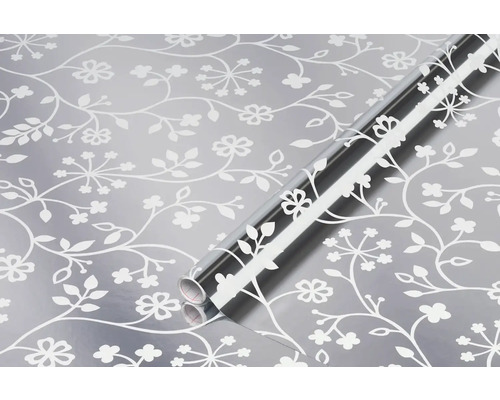 Rola baliaceho papiera s kvetinovým vzorom