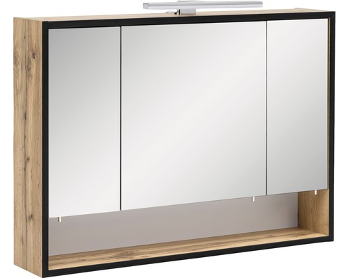 Zrkadlová skrinka s osvetlením Möbelpartner Max 80 x 16 x 65,6 cm dub prírodný Zrkadlová skrinka s tromi dvierkami, osvetlením a otvorenou priehradkou.