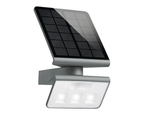 Solárna lampa so snímačom pohybu na montáž na stenu