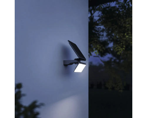 Solárne svietidlo na montáž na stenu s LED svetlom