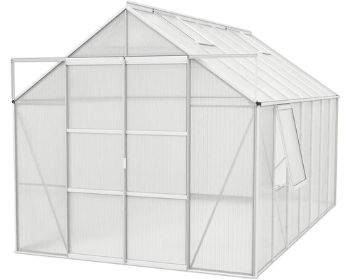 Skleník s otvorenými dverami a oknami pre záhradu