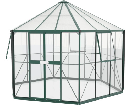 Skleník s oceľovým rámom a polykarbonátovými doskami