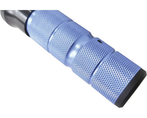 Detail záberu vrúbkovanej rukoväte nástroja