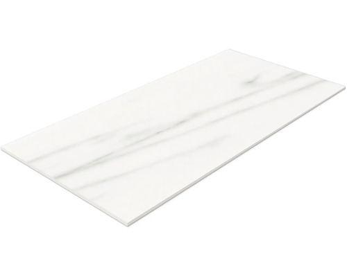 Biela dlaždica so vzhľadom mramoru