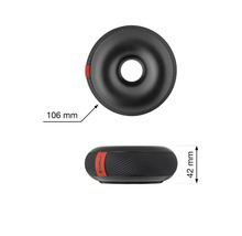 Obrázok čierneho sedacieho vankúša s rozmermi 106 mm v priemere a 42 mm na výšku