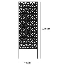 Zástena s geometrickým vzorom, výška 123 cm a šírka 44 cm.
