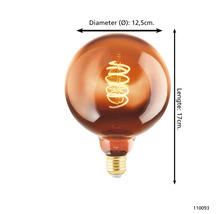 Dekoratívna žiarovka Globe s priemerom 12,5 cm a dĺžkou 17 cm.
