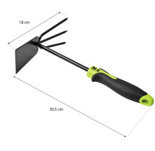 Záhradná motyka s tromi hrotmi so šírkou 18 cm a dĺžkou 30,5 cm