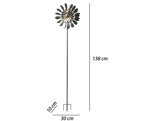 Kovový veterník do záhrady s kvetinovým vzorom na tyči, rozmery 138 centimetrov na výšku, 30 centimetrov na šírku a 10 centimetrov do hĺbky.