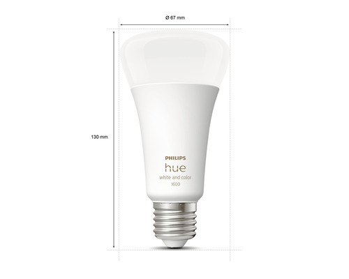 Žiarovka Philips Hue s rozmermi 67 milimetrov v priemere a 130 milimetrov na dĺžku